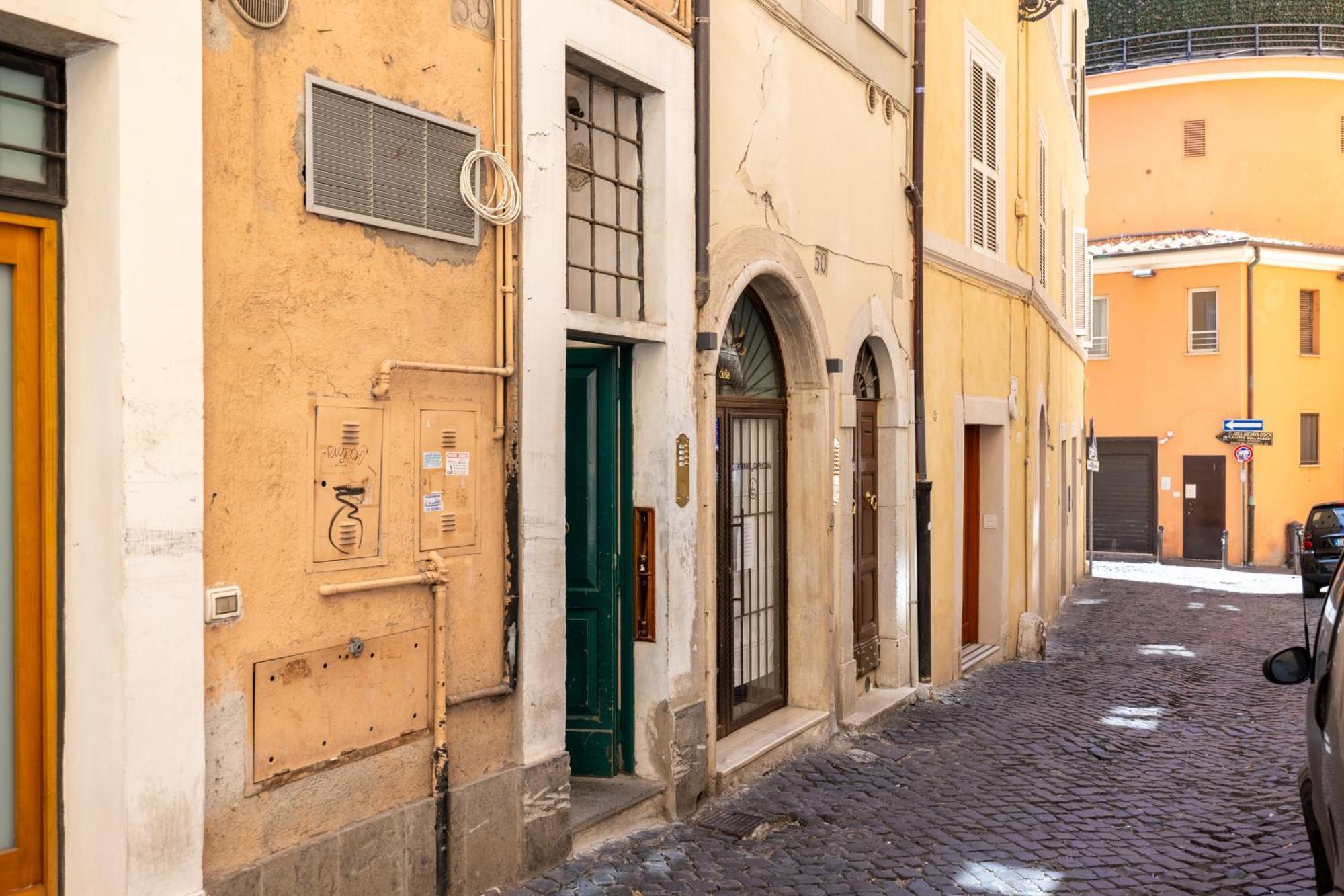 Suite Trevi - Charming Loft Near Trevi Fountain Rome Exterior photo